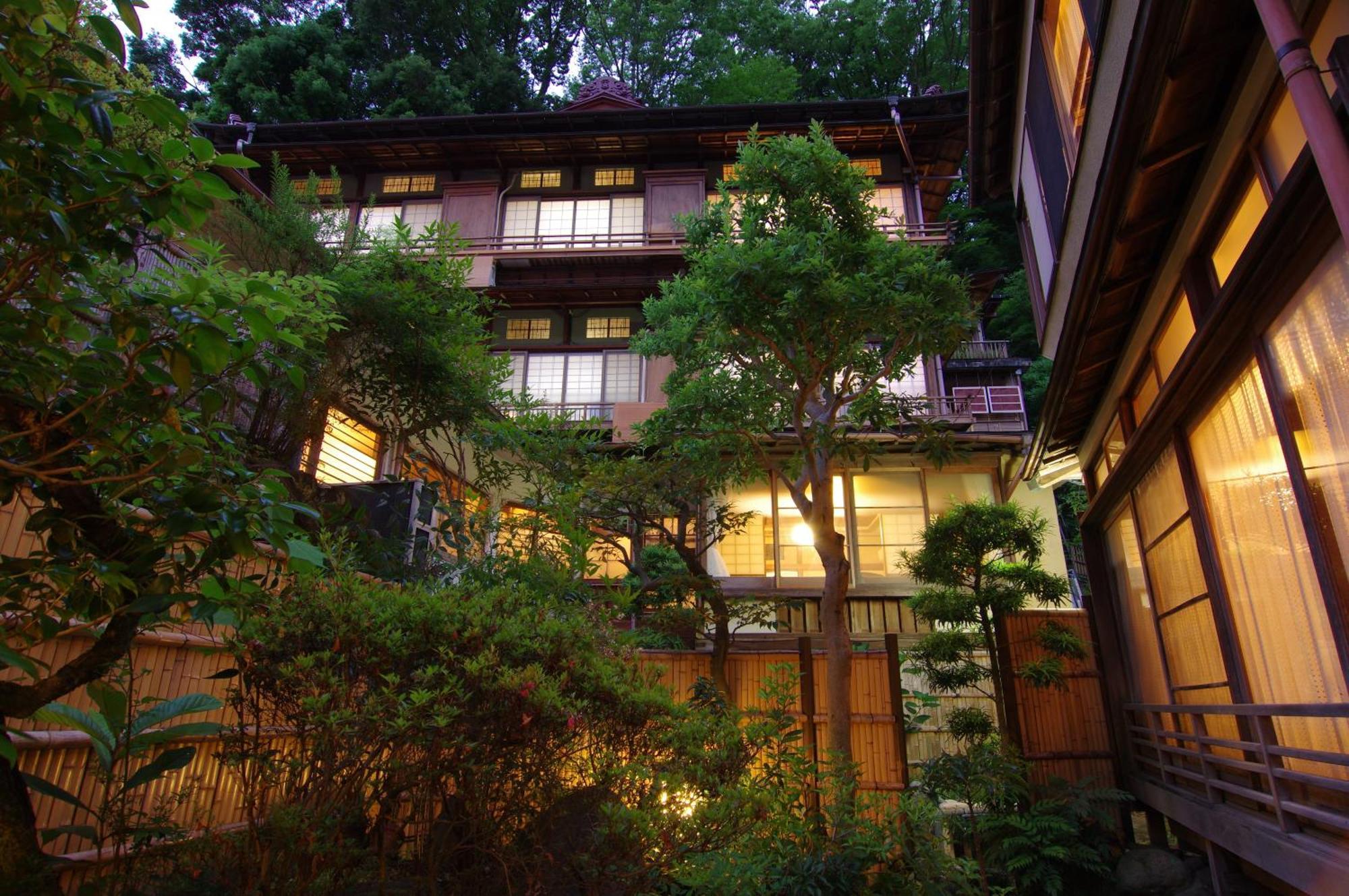 ホテル Gensen Uenoya 湯河原町 エクステリア 写真